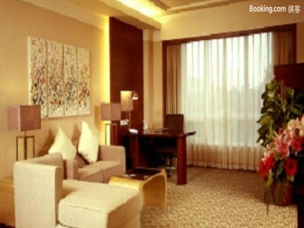Hotel Ramada Beijing North à Changping Chambre photo