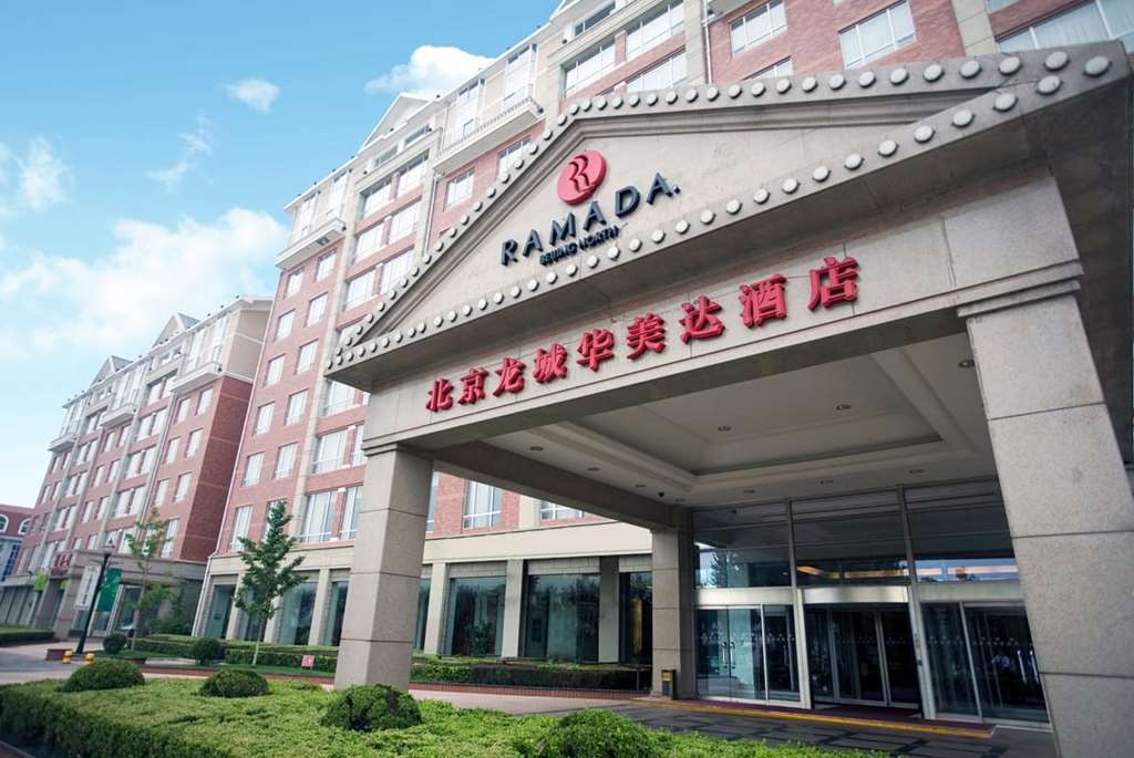 Hotel Ramada Beijing North à Changping Extérieur photo